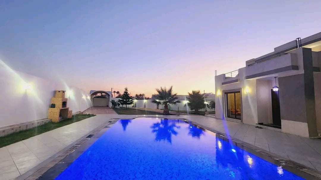 𝑽𝒊𝒍𝒍𝒂 Bader